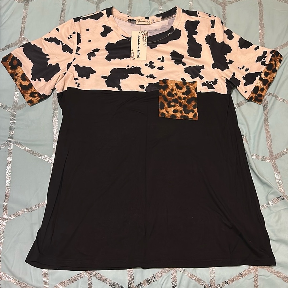 Southern Stitch Animal Print Tee, size L NWT